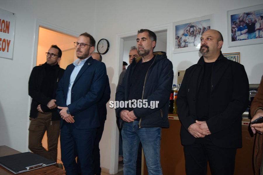 , &Epsilon;&Kappa;&Alpha;&Sigma;&Kappa;&Epsilon;&Nu;&Omicron;&Pi;: &Kappa;&omicron;&pi;ή &pi;ί&tau;&alpha;&sigmaf; &kappa;&alpha;&iota; &tau;&iota;&mu;έ&sigmaf; &sigma;&epsilon; &alpha;&nu;&theta;&rho;ώ&pi;&omicron;&upsilon;&sigmaf; &tau;&omicron;&upsilon; &mu;&pi;ά&sigma;&kappa;&epsilon;&tau; (&phi;&omega;&tau;. & &beta;ί&nu;&tau;&epsilon;&omicron;)