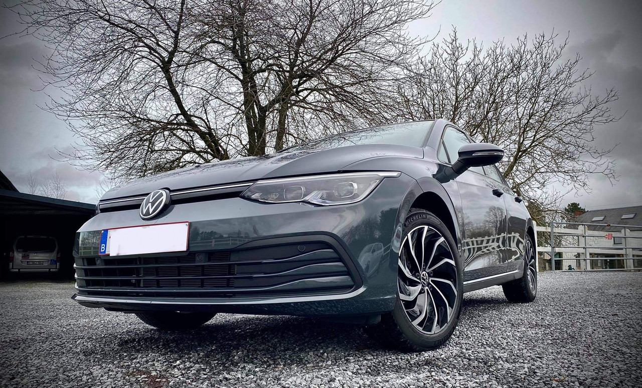 ADD59484-BF46-49B8-A99A-D73E6B71A911