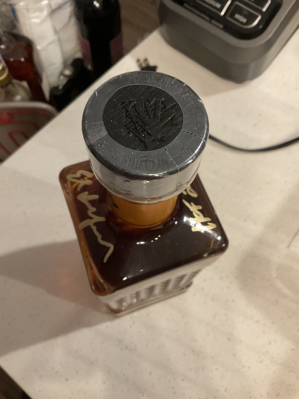 747D8907-B371-4999-8E4E-F22C808F894D