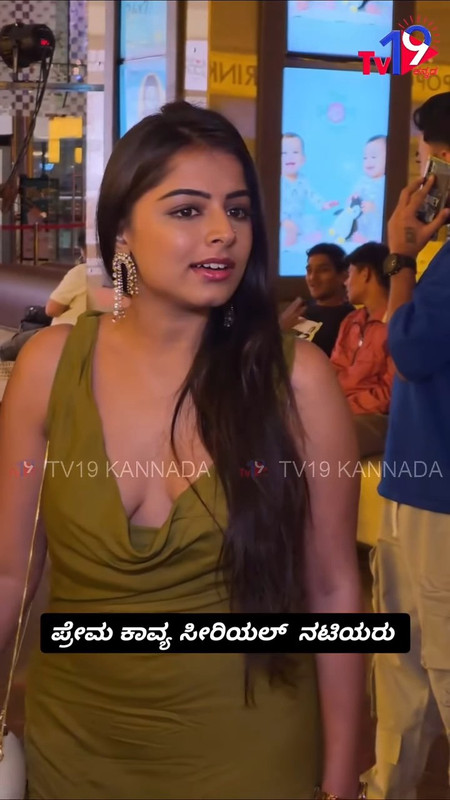 serial actress vaishnavi sexy cleavage mp4 snapshot 00 37 000