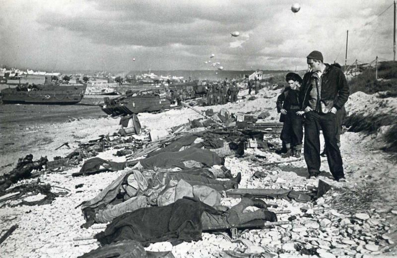 robert-capa-d-day-39.jpg
