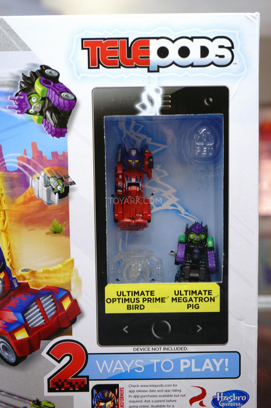 SDCC-2014-Angry-Birds-Transformers-031_140616794