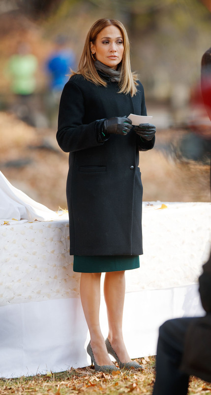jennifer-lopez-quotsecond-actquot-set-new-york-city-december-4th