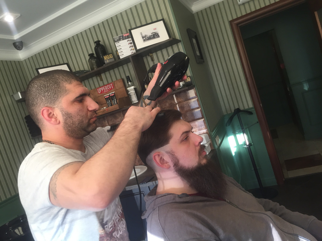 D8FB951D-6930-4CFB-9B6C-C4FA5390402A