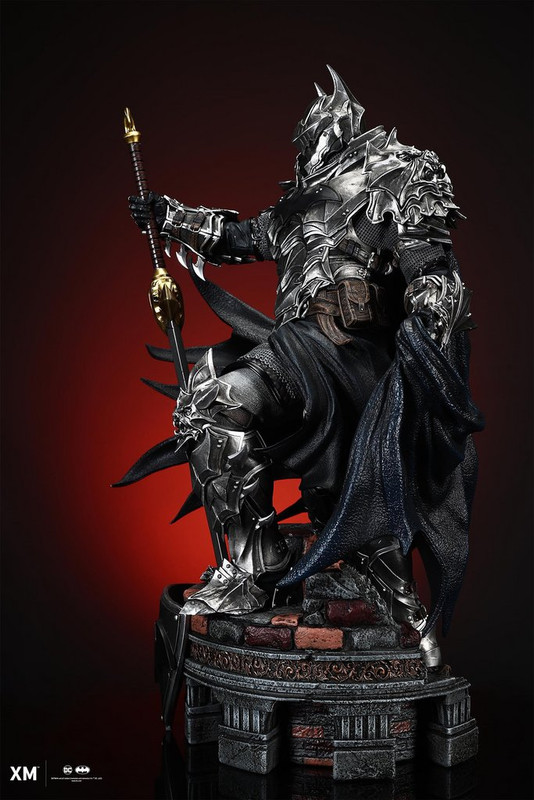 Premium Collectibles : Dark Knights of Steel Bruce Wayne 1/4 Statue  7