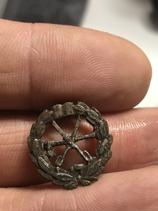 1266DBED-AD08-4C4A-88F6-883D6AD4E84E