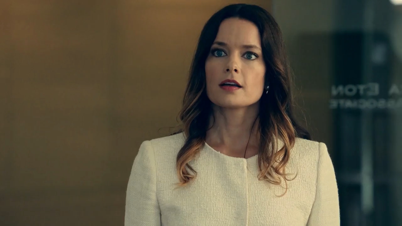 Suits 2012 WebRip Season 2 [Hindi + Tamil + English] 480p 720p ESub Screenshot
