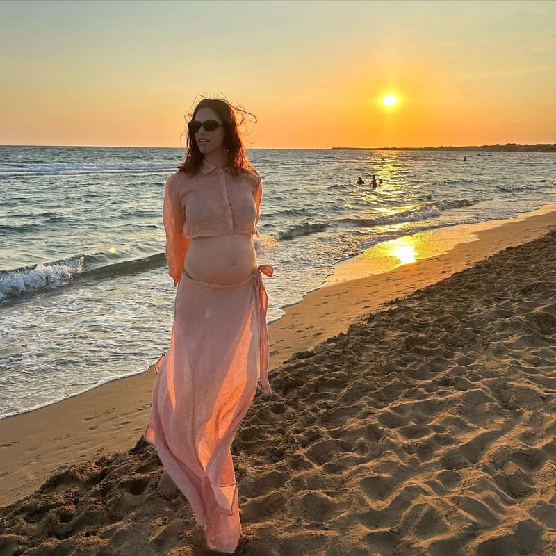 Miriam Leone incinta, le prime foto della gravidanza Miriam Leone incinta, le prime foto della gravidanza