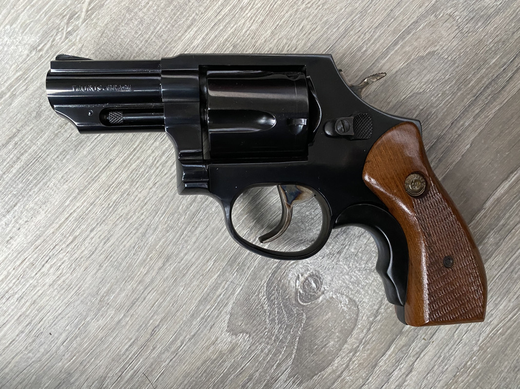 F8E6FB54-66D9-40FF-B70C-231235E5FB25