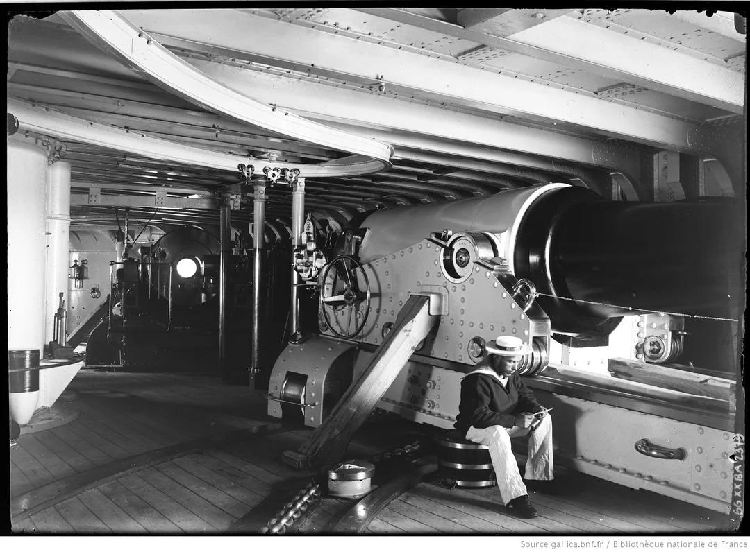 https://i.postimg.cc/NjbsYKKc/1429x1054-view-inside-the-casemate-of-the-french-ironclad-v0-hlry4owjonx81.webp