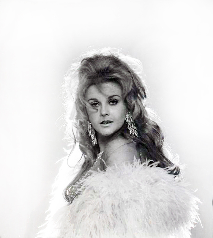 Ann-Margret_mc02