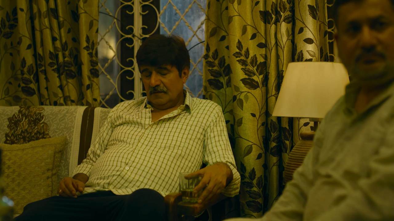 Sapne vs Everyone 2023 WebRip Season 1 [Hindi] 480p 720p ESub Screenshot