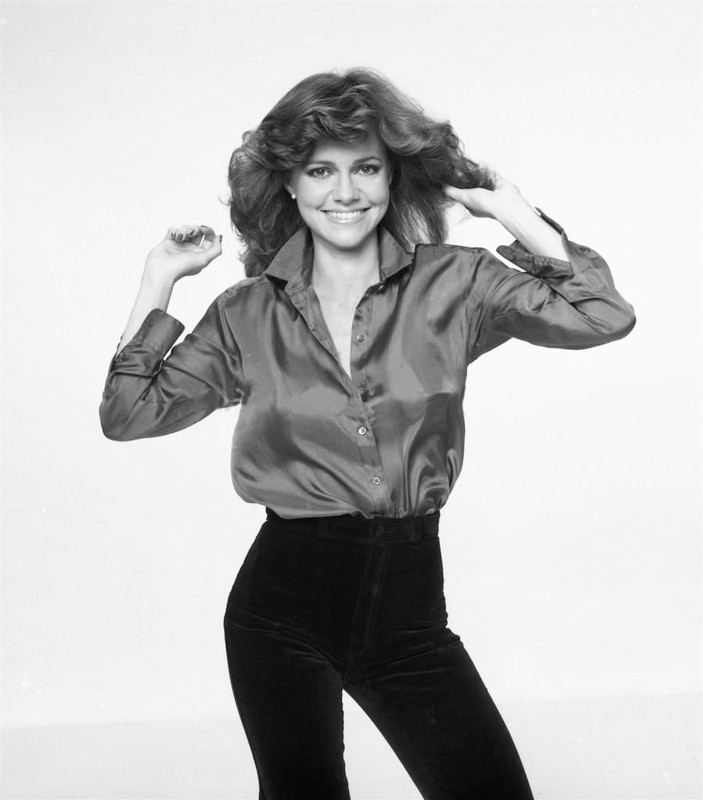 Sally_Field_b42