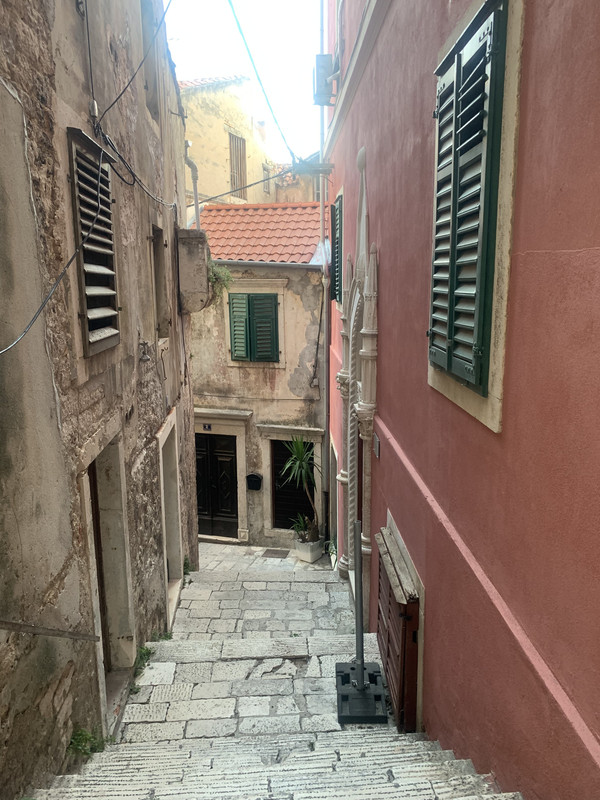 309F088B-5CD1-4D65-B4ED-85DB9515249D