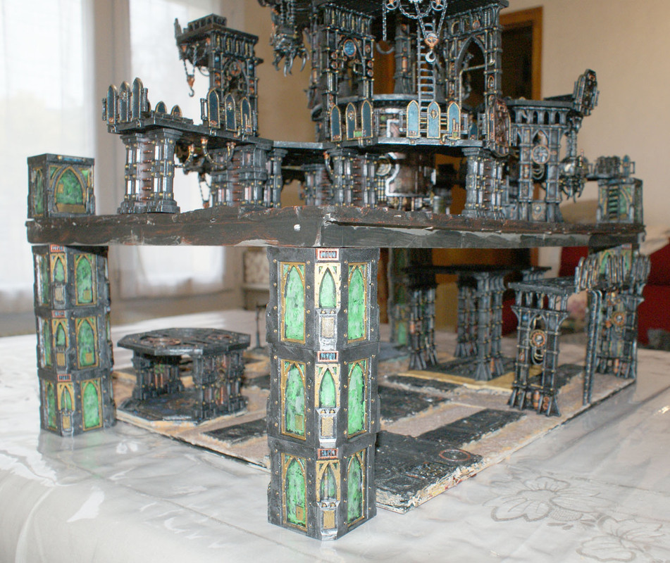 table-shadow-war-DSC01918.jpg