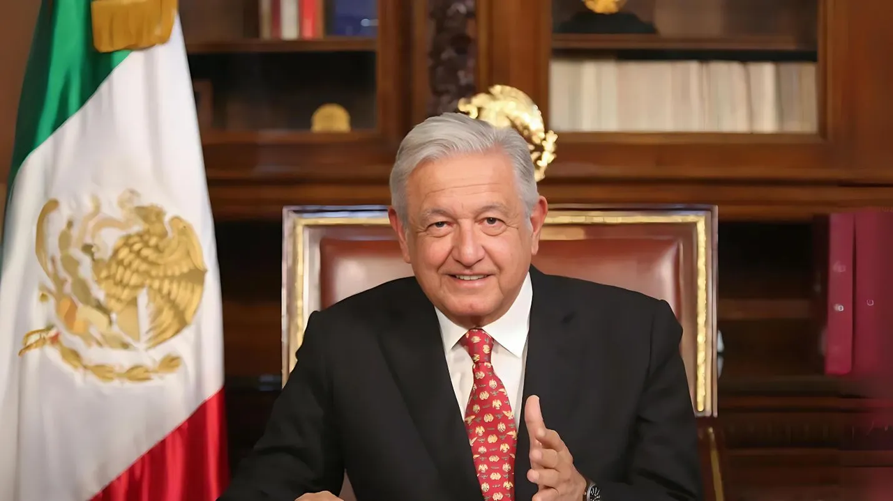 Entrevista con AMLO: Aún espera disculpas de la Corona española por la Conquista