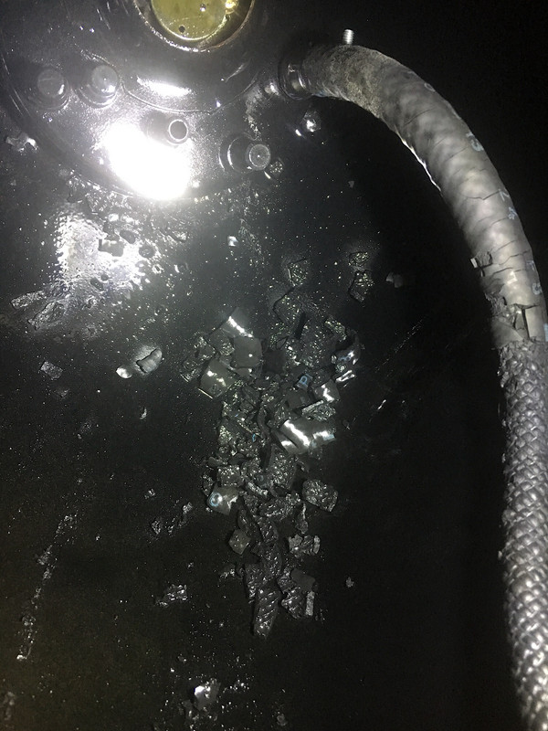 10A8B630-3109-4C1B-AC70-79032DA37008