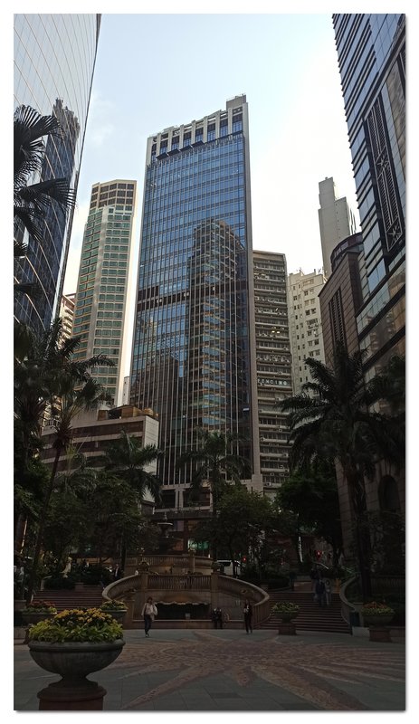 De Phnom Penh a Madrid con parada en Hong Kong. - De la bahía de Halong a los templos de Angkor (5)