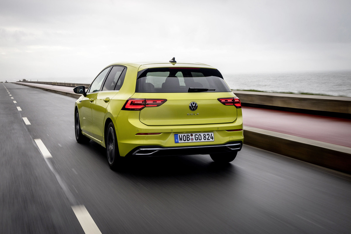 DB2019AU02032_overfull