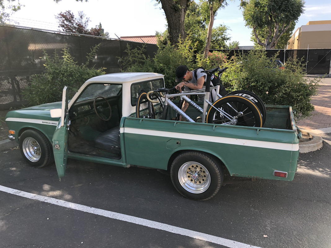 2240FE3B-1301-4CFE-8A60-4D3781AB17F1