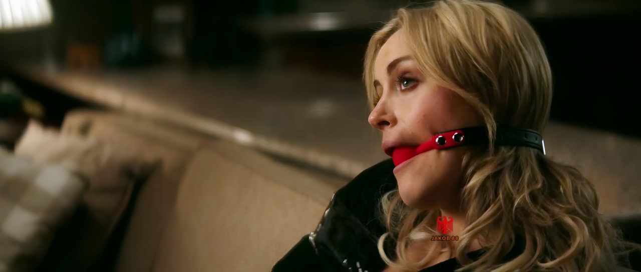 Taylor Schilling 19 - Take Me 2017