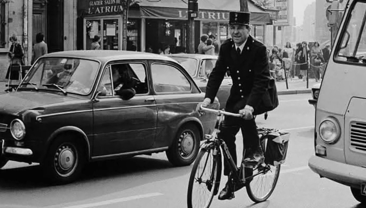 B763E238-6920-4C7D-9027-FB82B70ADF9F