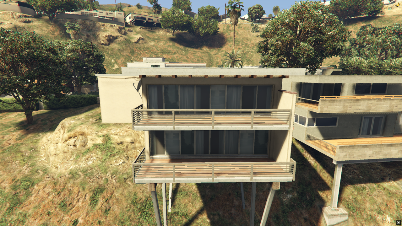 South Mo Milton Drive 4 Mid-End Apartment Interior, Occupancy: True