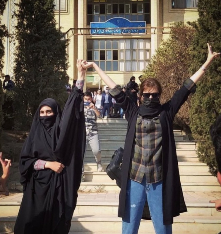 ۲۰۲۲۱۰۲۵_۱۷۲۰۳۴