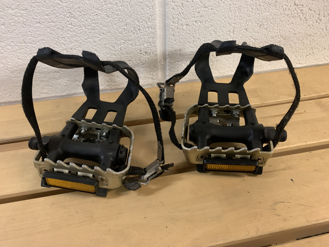 C0538B09-1079-40BC-B687-1EE3D9685E66