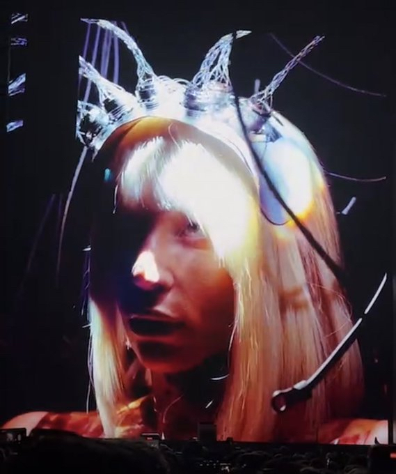 FB871E56-98A7-4290-9258-3EBF77CF0429