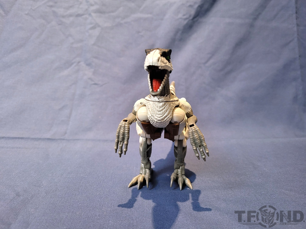 War-For-Cybertron-Maximal-Grimlock-13