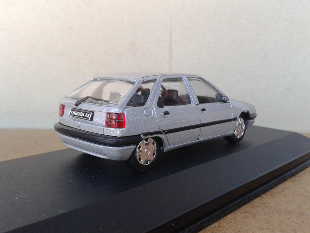 1991 Citroën ZX 1.6i Aura (Solido - nº 76 Coches inolvidables Salvat) (4)