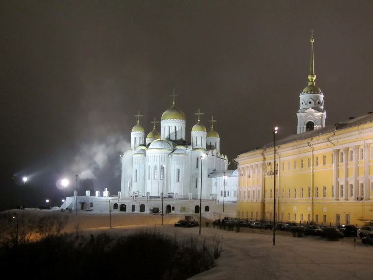 Новогодний Владимир - маленький снежный фоторассказ (+ Боголюбово и храм Покрова на Нерли)