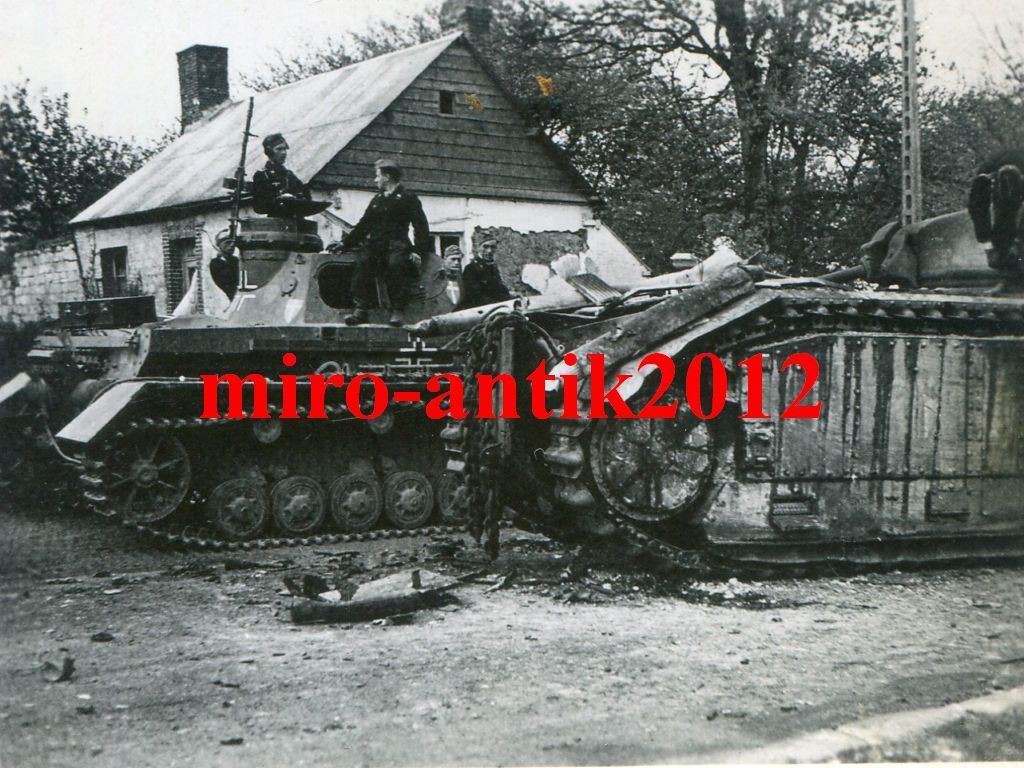 Foto, Wehrmacht, Panzer IV & zerstörter Panzer, 