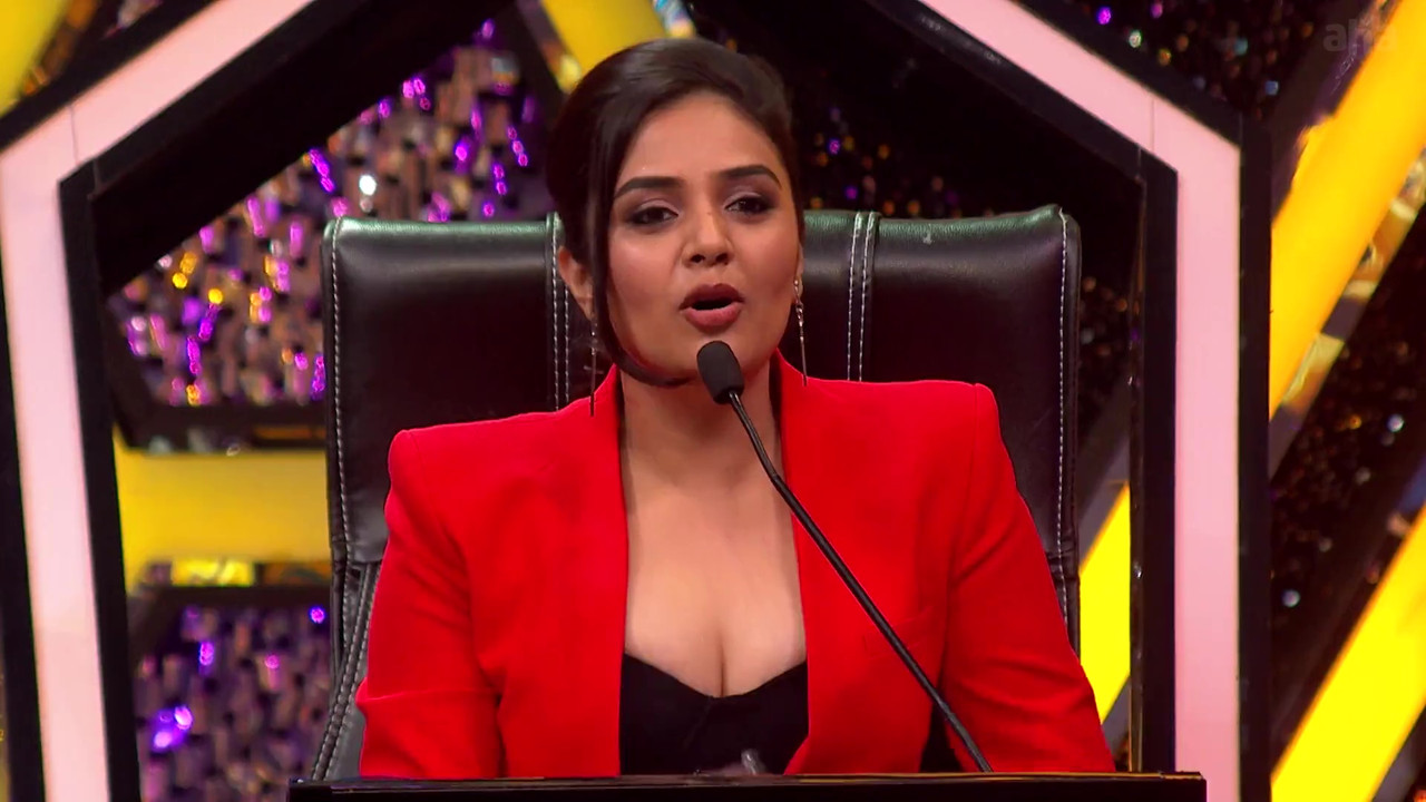 Sreemukhi hot photos, Sreemukhi cleavage show, Sreemukhi Dance Ikon, Aha Dance Ikon glamour, Sreemukhi viral pics, Sreemukhi hot look, Sreemukhi fashion, Sreemukhi bold style, Sreemukhi latest photos, Telugu anchor Sreemukhi, Dance Ikon hot moments, Sreemukhi trending pics