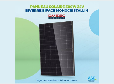 panneau solaire DEMGC sur fond bleu