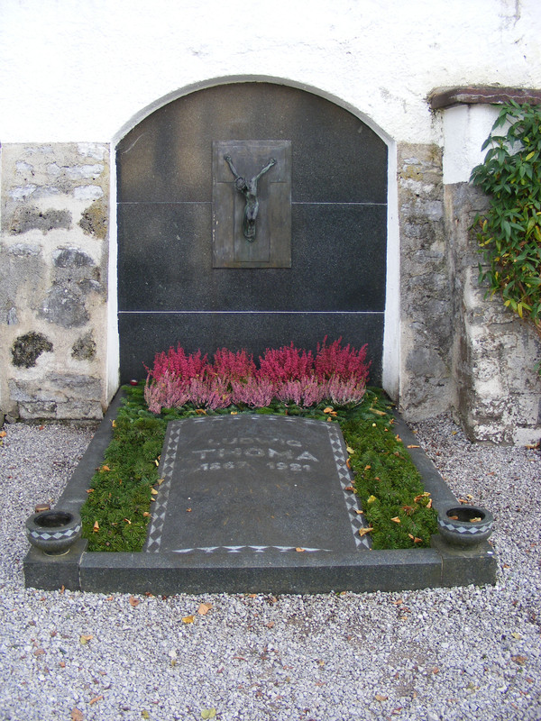 Grab-Ludwig-Thoma