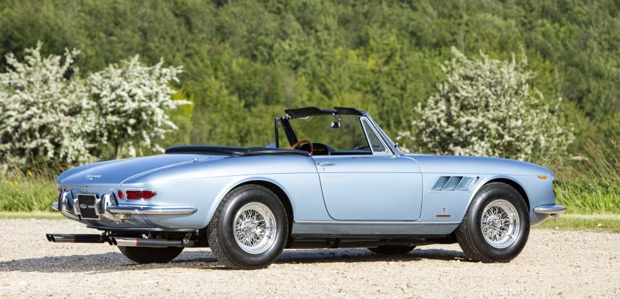 Ferrari-330GTS
