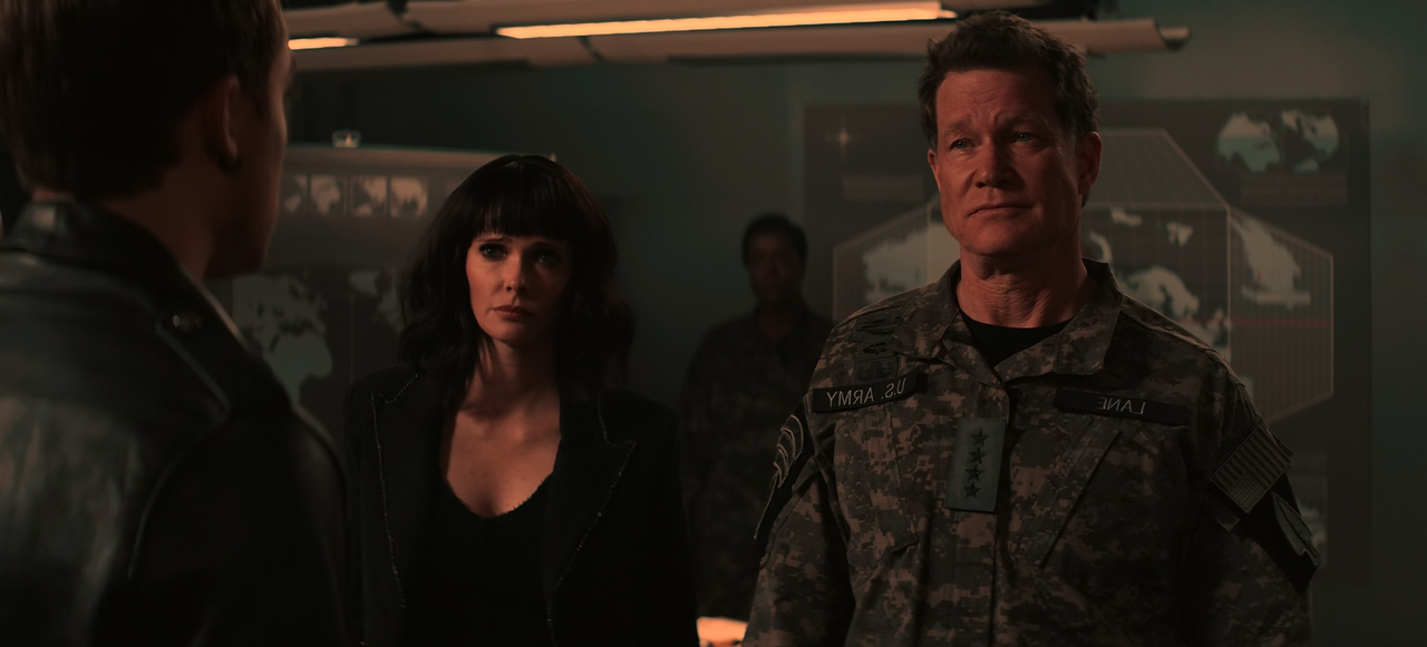 Superman.&.Lois.S02E10.Bizarros.in.a.Bizarro.World.1080p.10bit.AMZN.WEB-DL.DDP5.1.HEVC-Vyndros.mkv_s