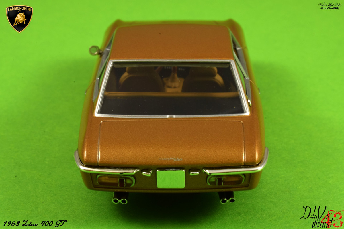 Islero 400GT Gold Minichamps (4)