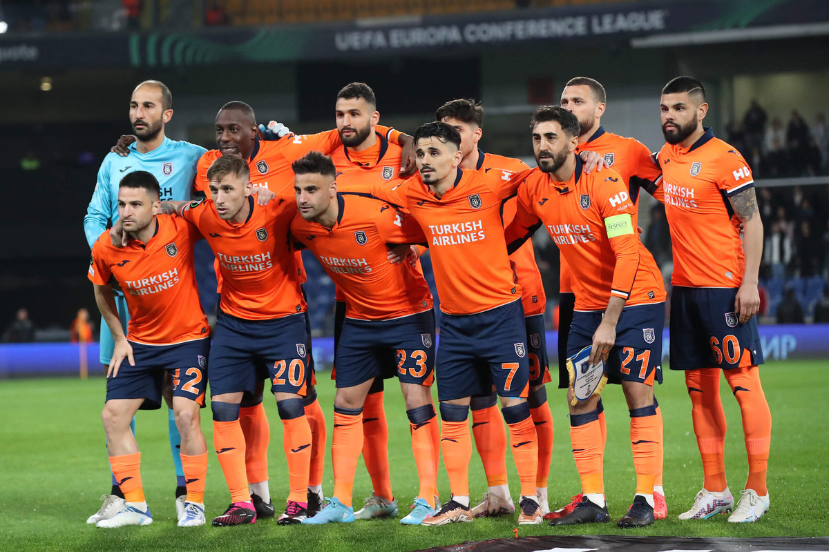 Nhận định, soi kèo Istanbul Basaksehir F.K. vs Cherno More Varna, 00h45 ngày 1/8
