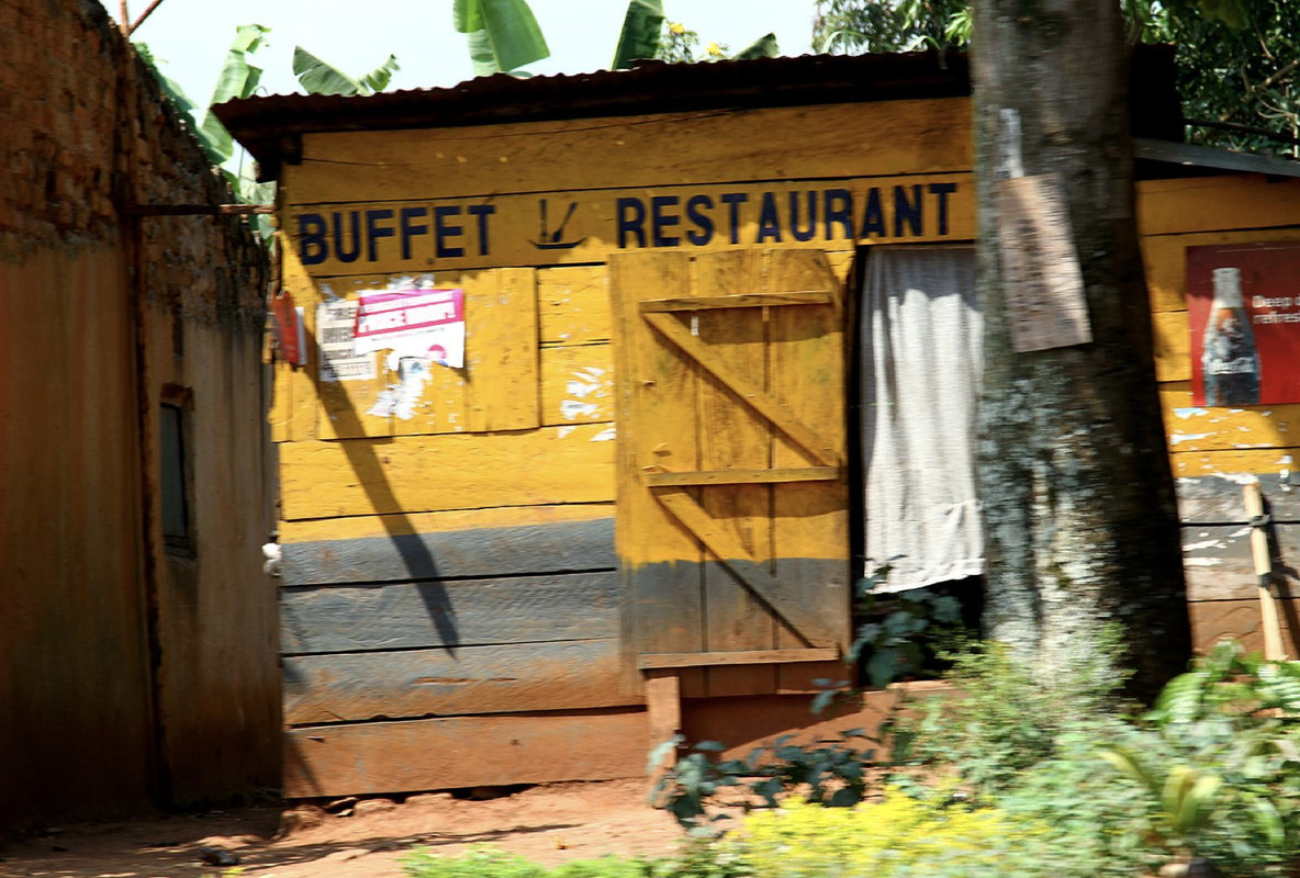 yellowrestaurant-uganda.jpg