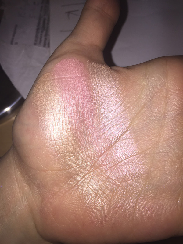 37F70798-41E1-4E9C-A8C7-FAE2CF51800A