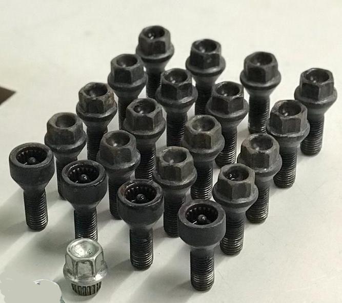 Wheel bolts from 19" e92 M3 Comp pack The M3cutters