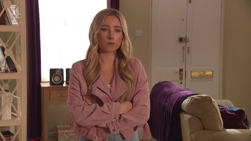 [Image: utg8xc04eo6y.jpg]