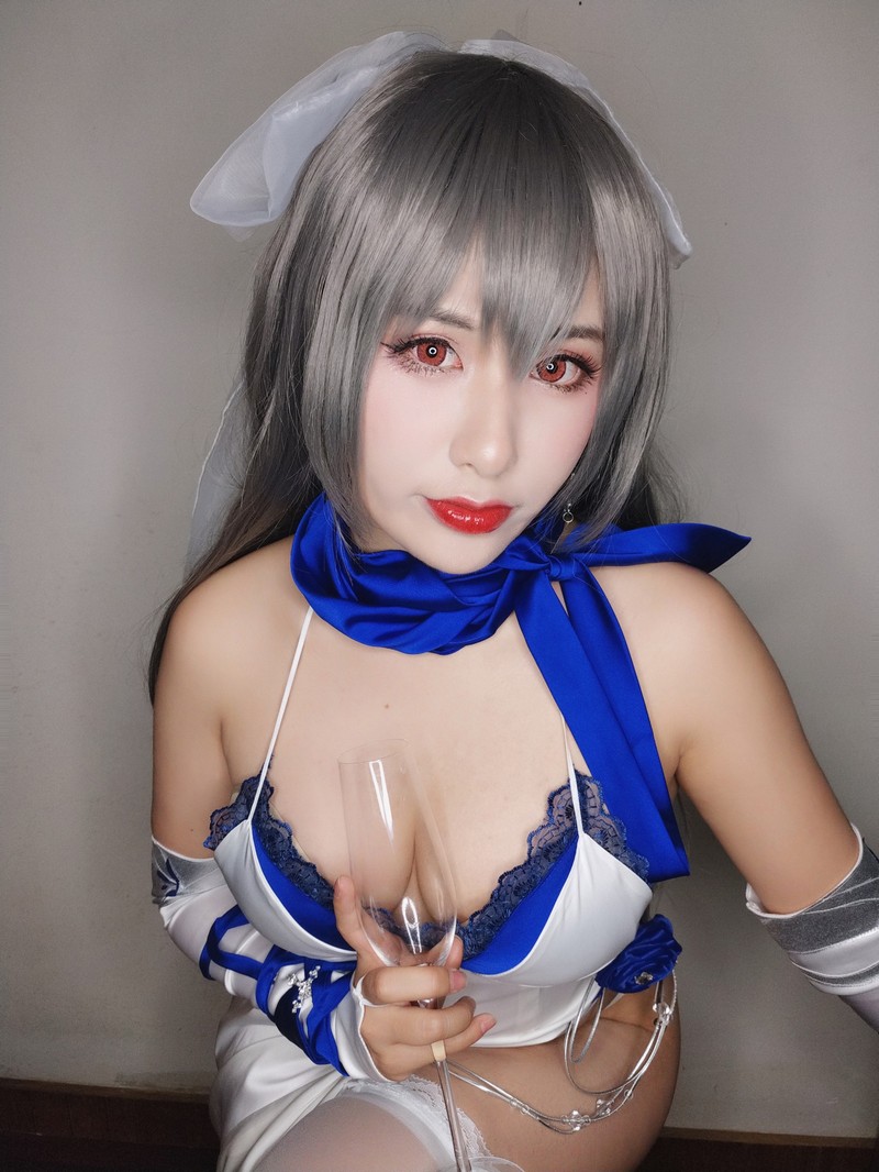 柘烟Zuken 路易九世 礼服自拍 Cosplay（Azur Lane Saint Louis）【39P + 2V｜102.3MB】插图4