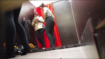 [Image: Voyeur19285112354.jpg]