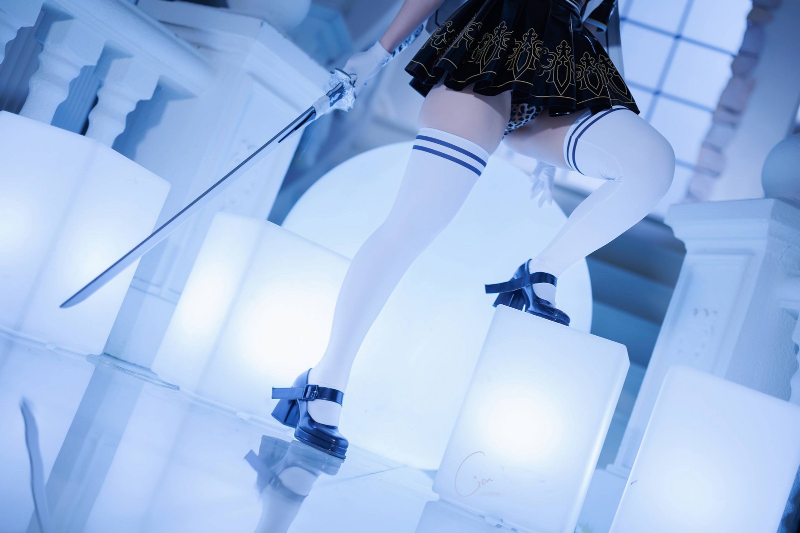 Cien恩恩 2B JK School Uniform Cosplay 高清写真（32P｜15MB）插图4