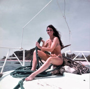 Caroline-Munro-d58