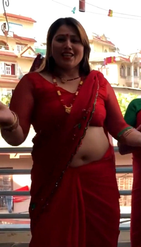 Nepali Aunty Big Navel Divx Snapshot 00 03 921 — Postimages